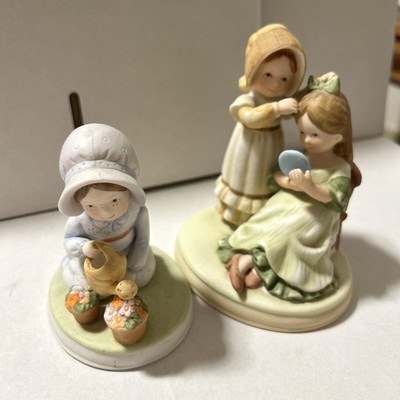 Pair Of Holly Hobbie Figurines Simple Pleasures And Good Times