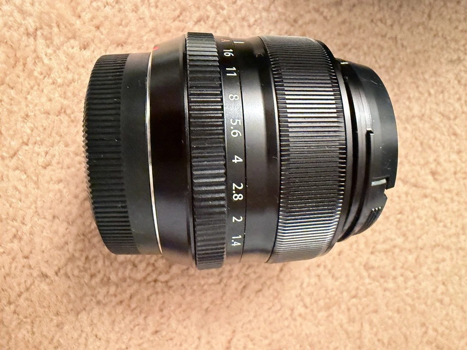 Lente Fujifilm XF 35 mm f/1,4 R Prime - Fuji Fujinon - ¡EXCELENTE ESTADO!!! Foto 2 de 3