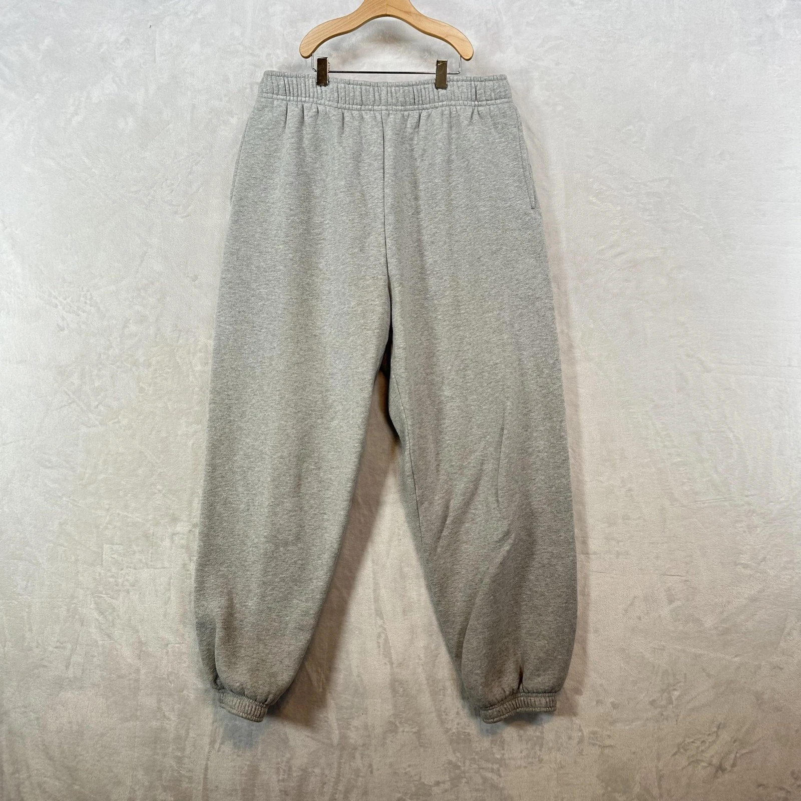 Aritzia Pants Womens Medium Gray Sweatfleece Mega Fit Sweatpants Cozy Lounge