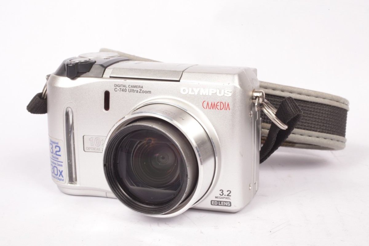 【動作品】Olympus Corporation C-740オールドデジカメ Olympus CAMEDIA C-740 Ultra Zoom 3.2MP Digital Camera [SEE SAMPLE
