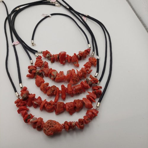 Lote de 6 collares coral rojo natural, broche de cuero y plata. - Imagen 2 de 8