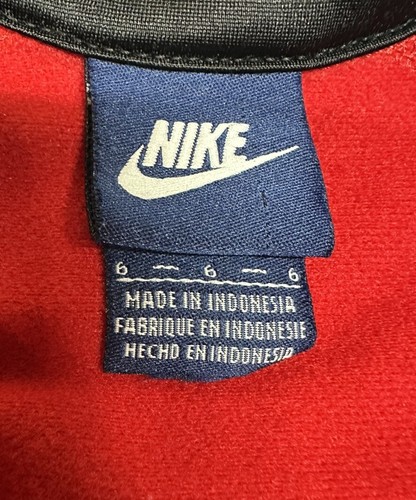 NIKE Size 6 Red Black Track Jacket Coat Full Zip NIKE with Pockets Boys - Picture 3 of 8