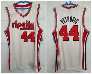 camiseta petrovic nets