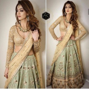 ghagra choli dupatta set