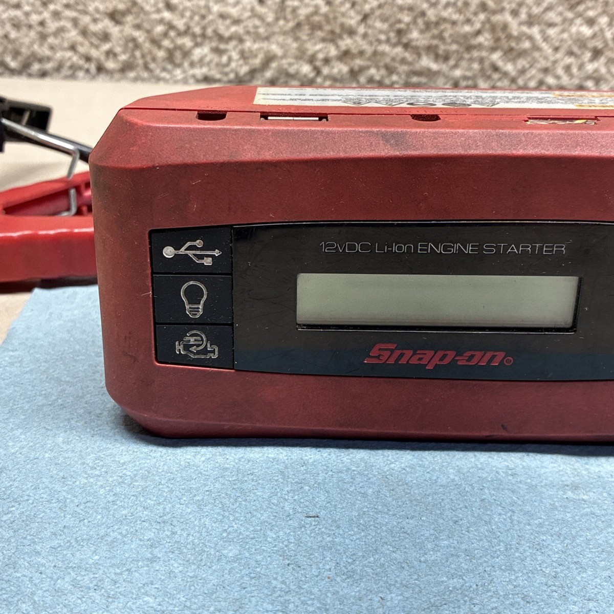 Snap On Tools EEJP200M 12V Lithium Battery Jump Starter/Light No