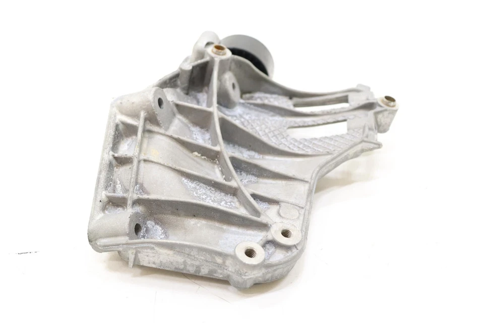 Tensor de correa de motor BMW X6 2019 Foto 4 de 4