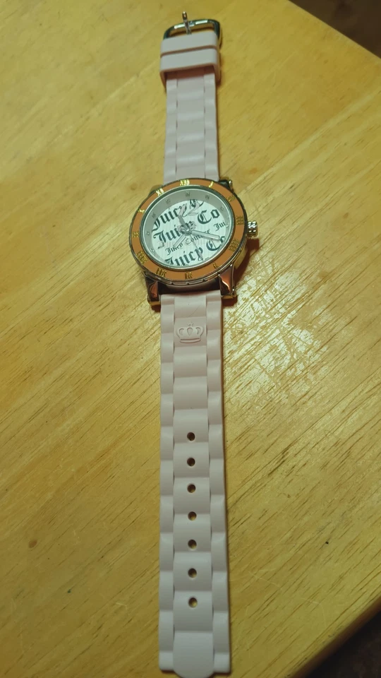 Caja de acero inoxidable para mujer Juicy Couture bisel naranja rosa correa de PU 3 manos Foto 2 de 4