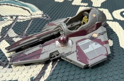 2004 Hasbro Star Wars Obi-Wan Kenobi Jedi Starfighter Ship