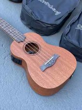 Strinberg UK06CE Concert 22" Ukulele with Preamp  Tuner - Natural Satin Gigbag