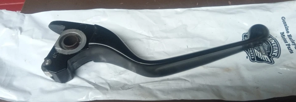 Palanca de embrague hidráulica genuina Harley Touring Street Road Glide King Cvo 2014-16 Foto 3 de 3
