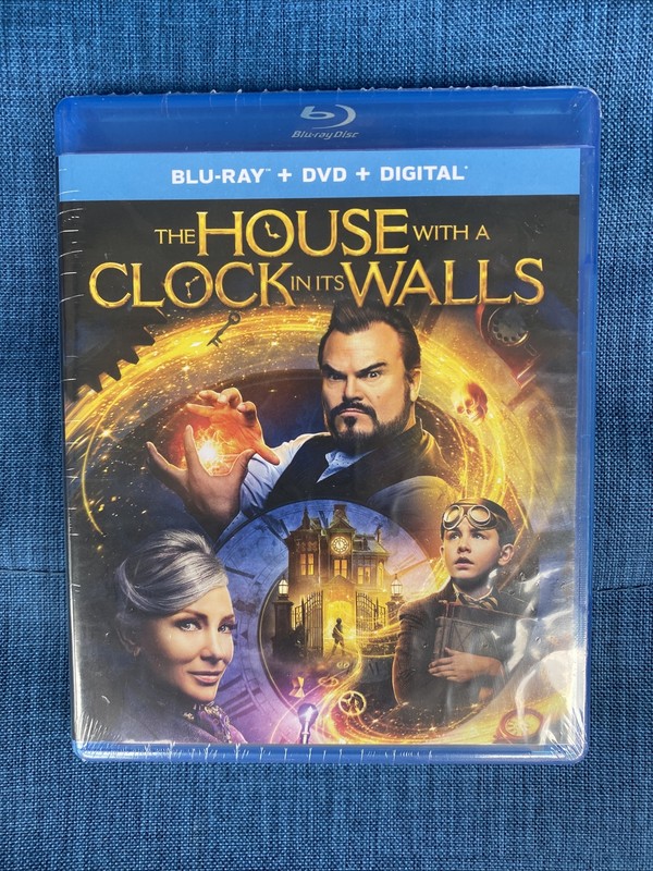 The House with a Clock in Its Walls [Blu-ray + DVD] No Digital LIKE NEW!
