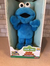 Sesame Street Pal of the Month Collectible COOKIE MONSTER January 2000 Plush
