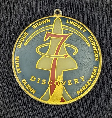 Mission Key Chain Discovery 7 Space Shuttle John Glenn Mission Key Chain Medallion ...