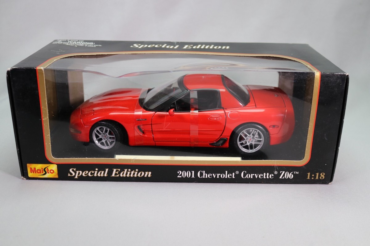 LJ815 MAISTO 31889 1/18 1:18 Voiture Chevrolet Corvette Z06 2001