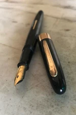 LOVELY EVERSHARP BLACK RESIN LEVER FILLER FP - LARGE CENTRAL RING - 18K GOLD NIB