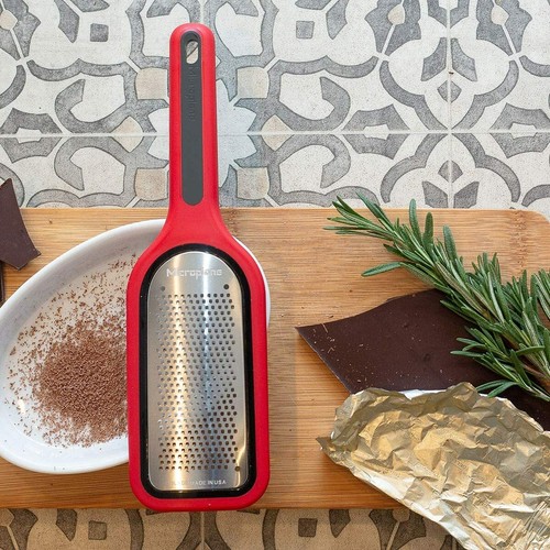 Microplane Select Series Fine Cheese Grater - Red - Picture 4 of 4