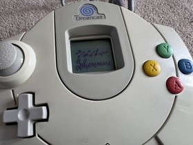 Sega Dreamcast Console - VA1 - HKT-3030 PAL Boxed with controller and VMU