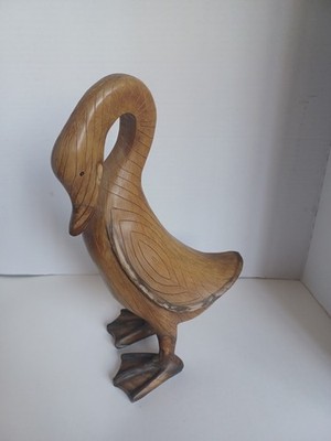 Vintage Hand-Carved Wooden Duck Fiqurene Hilighting The Natural Wood Grain