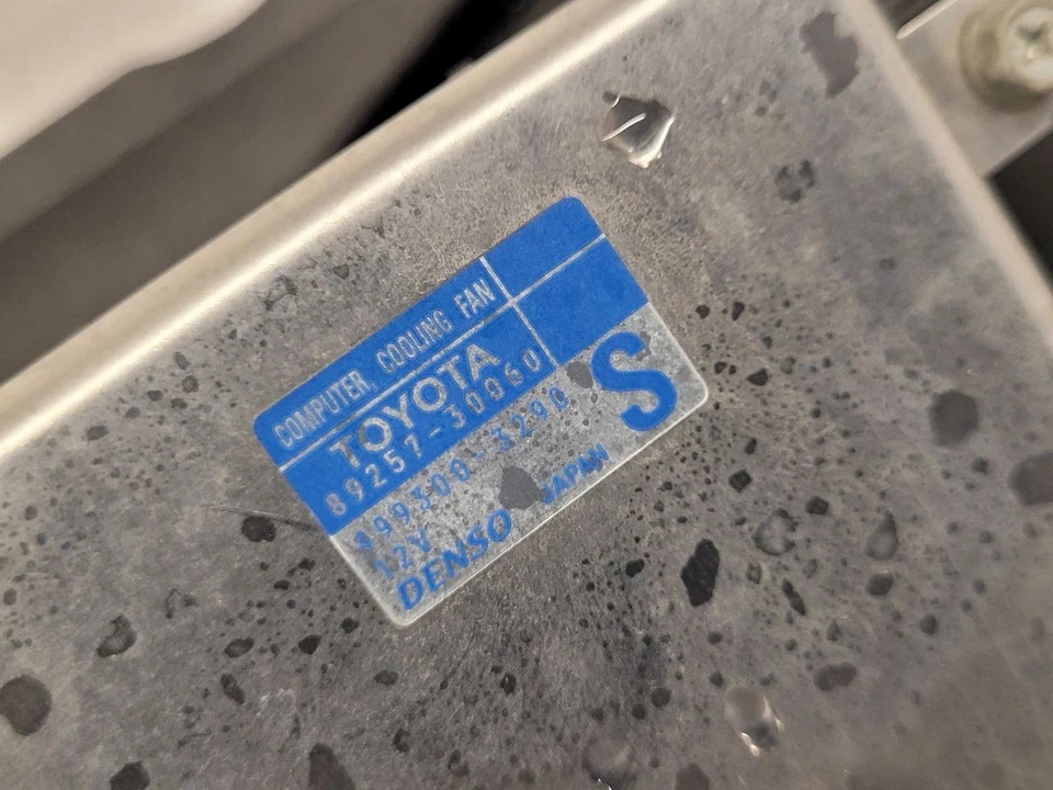 2009 - 2016 TOYOTA VENZA Radiator Fan Motor Fan Assembly 2GRFE Engine 6 Cylinder - Image 4 of 4