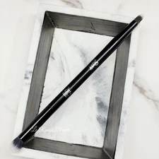 Kat Von D Shade + Light Dual End Eye Contour Brush - Cream / Powder Concealer