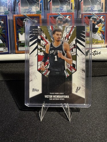 Victor Wembanyama #WW-VW 2025 Topps Woven Wonders Relic card