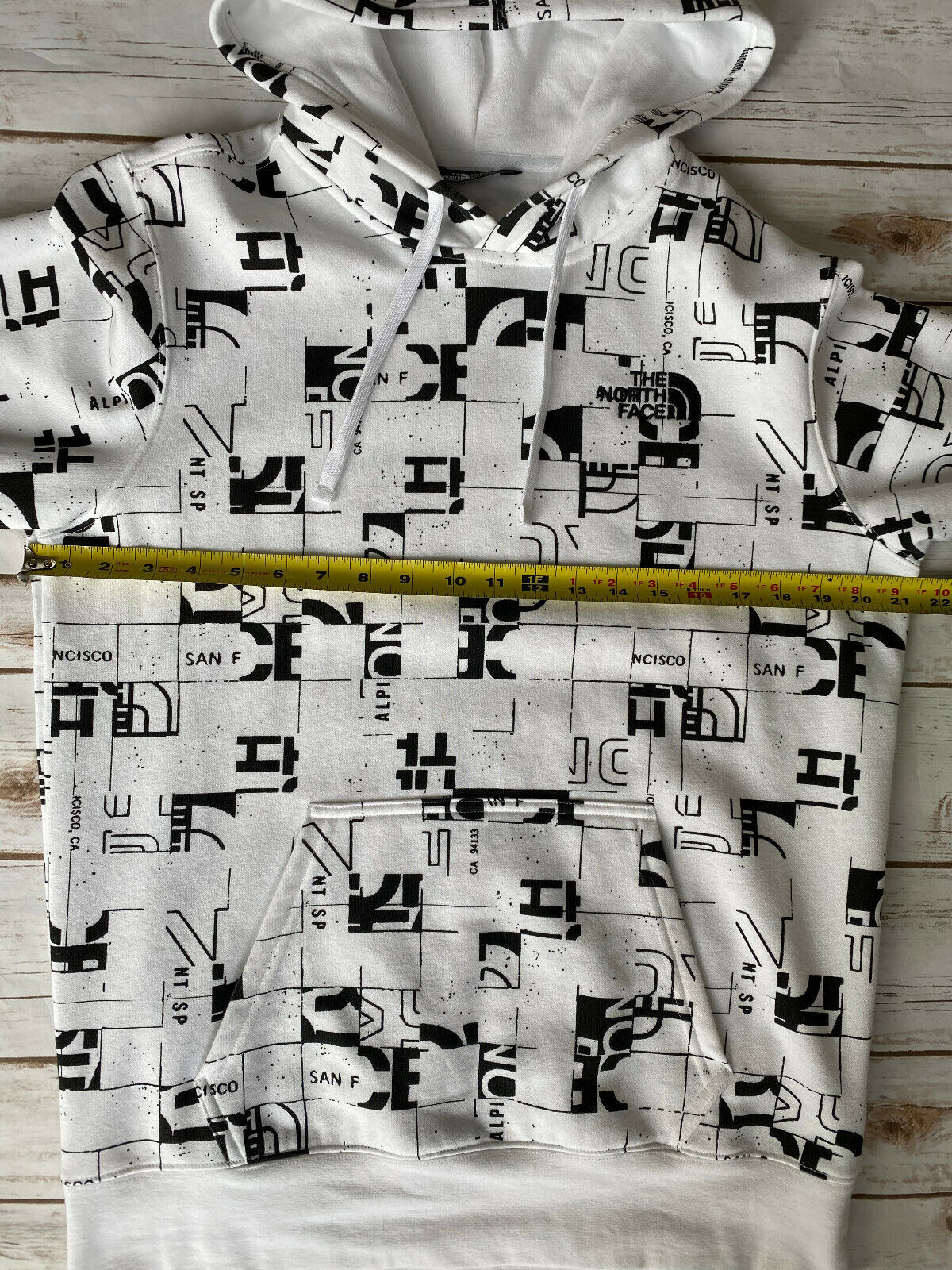 THE NORTH FACE RARE ALLOVER PRINT SPELLOUT EMBROIDERED LOGO MENS SMALL EUC image 4