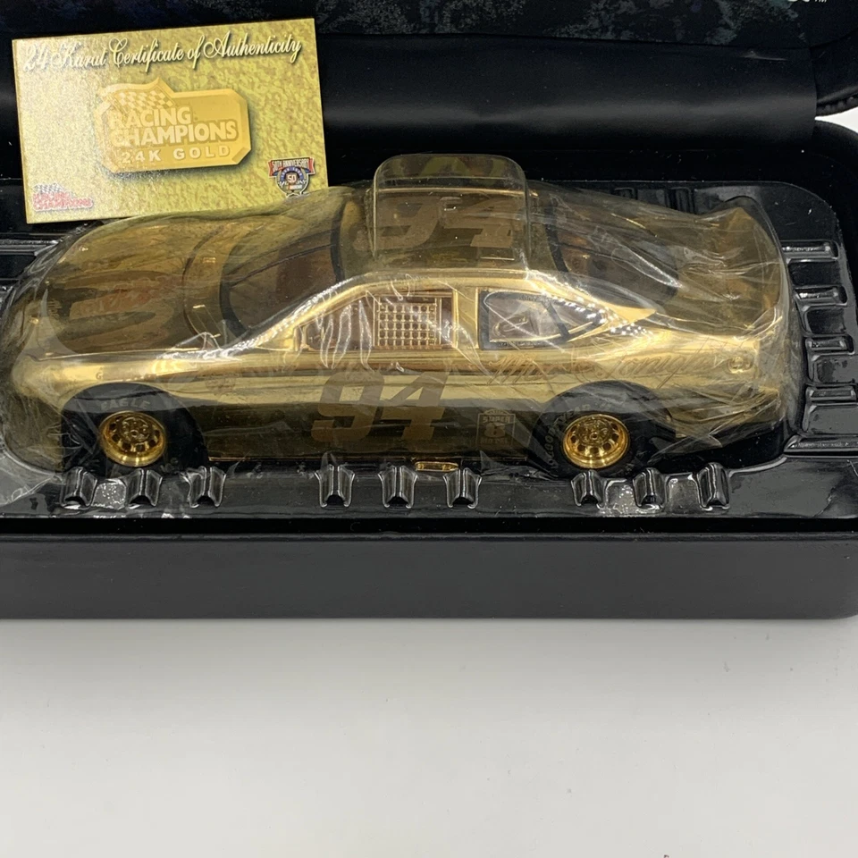 Ford Taurus 1998 oro 24 k 50 aniversario Mac Tonight Foto 2 de 4