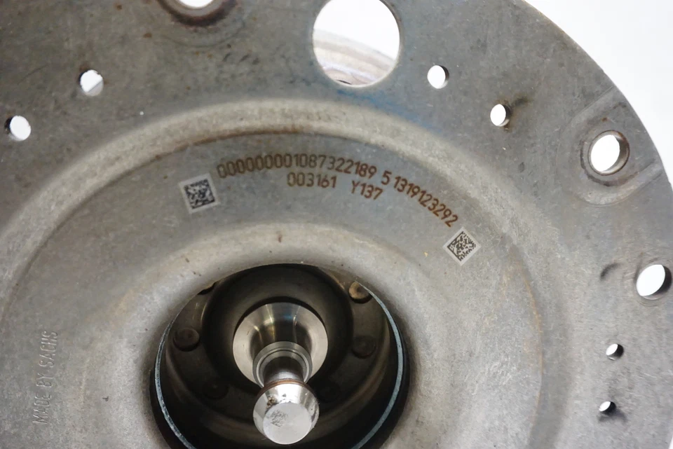 Преобразователь крутящего момента коробки передач Audi A6 A7 с наддувом - 8 скоростей 0BK323571 - Изображение 3 из 3