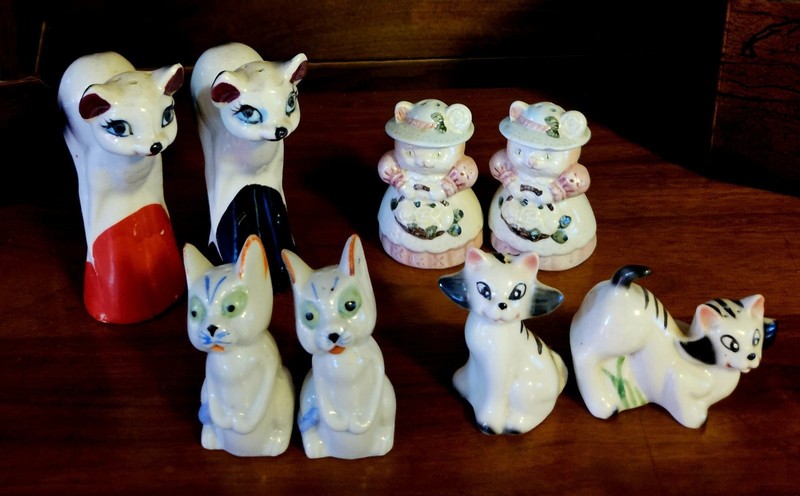 Vintage Cat Salt and Pepper Shakers Lot of 4 pairs