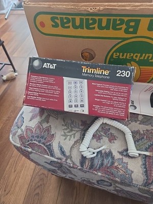 Vintage AT&T Trimline 230 Memory Telephone White 