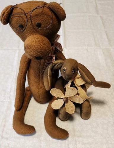 Hannah Rabbit HONEY AND ME Primitive Hannah Rabbit And A Primitive Style Bear With ...