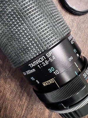 tamron macro zoom lens