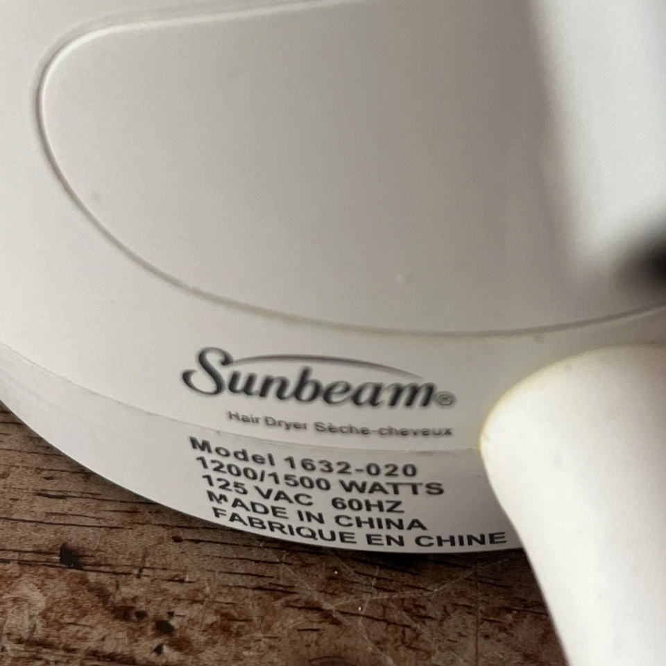 Secador de pelo Sunbeam Green Sense turmalina con soporte de montaje en pared Foto 3 de 4