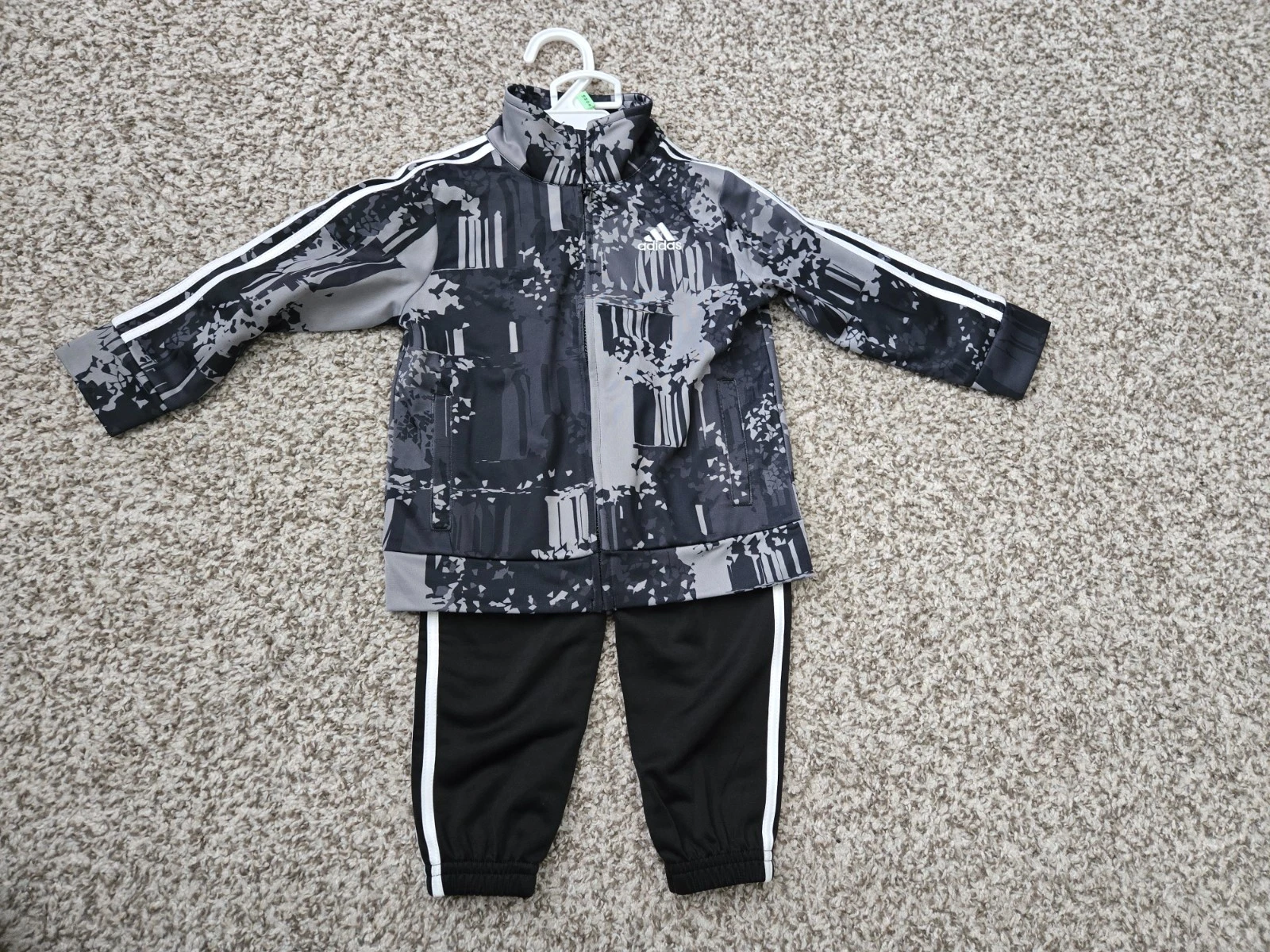 Baby Boy Clothes Size 18 Months 2 Piece Jump Suit Set