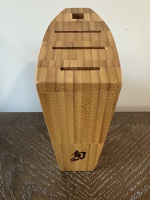Shun 8 4 Slots Wooden Angled Knife Block