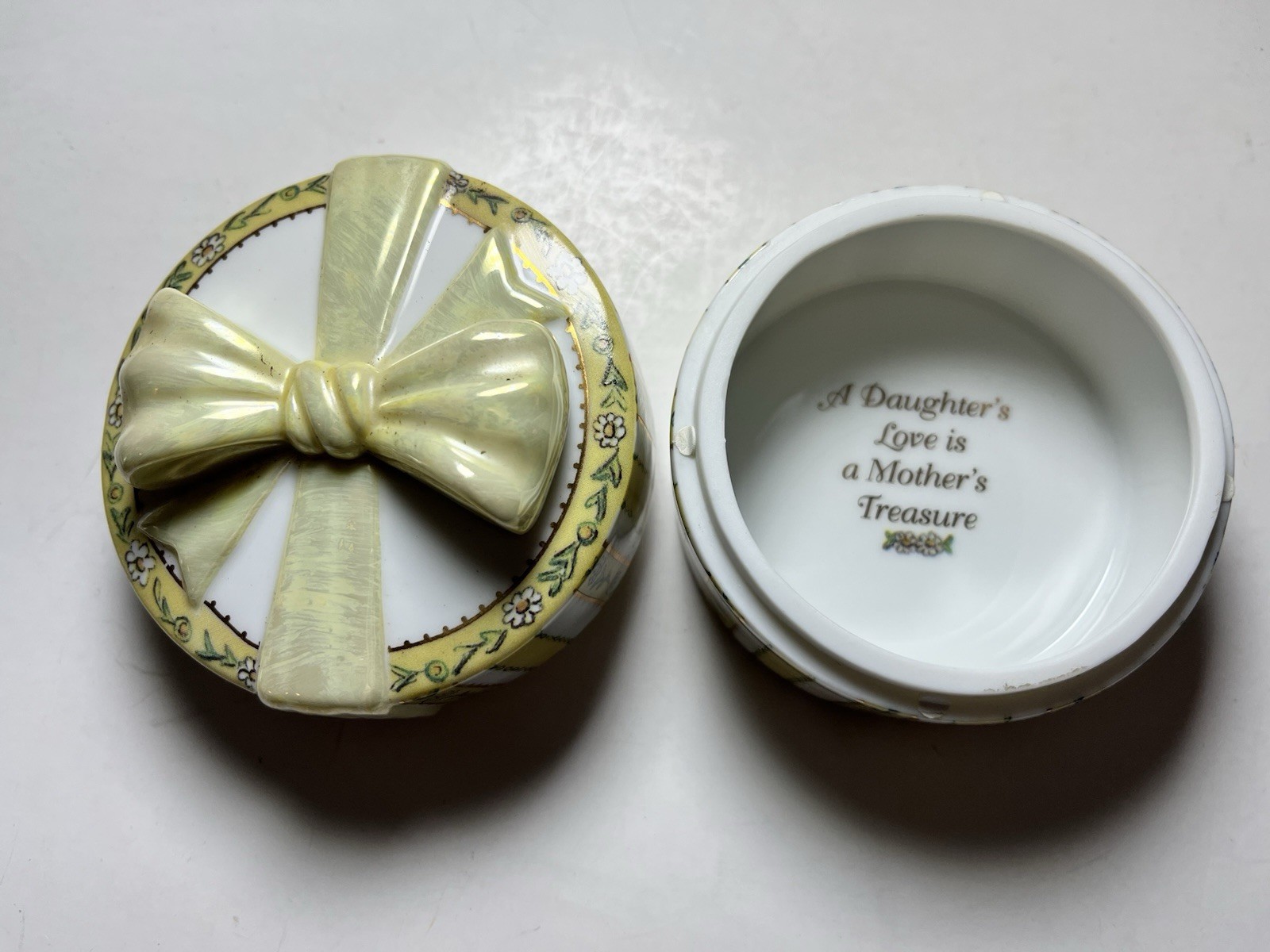 Ardleigh Elliott - A Mother’s Love Series Set of 3 Porcelain Music Boxes