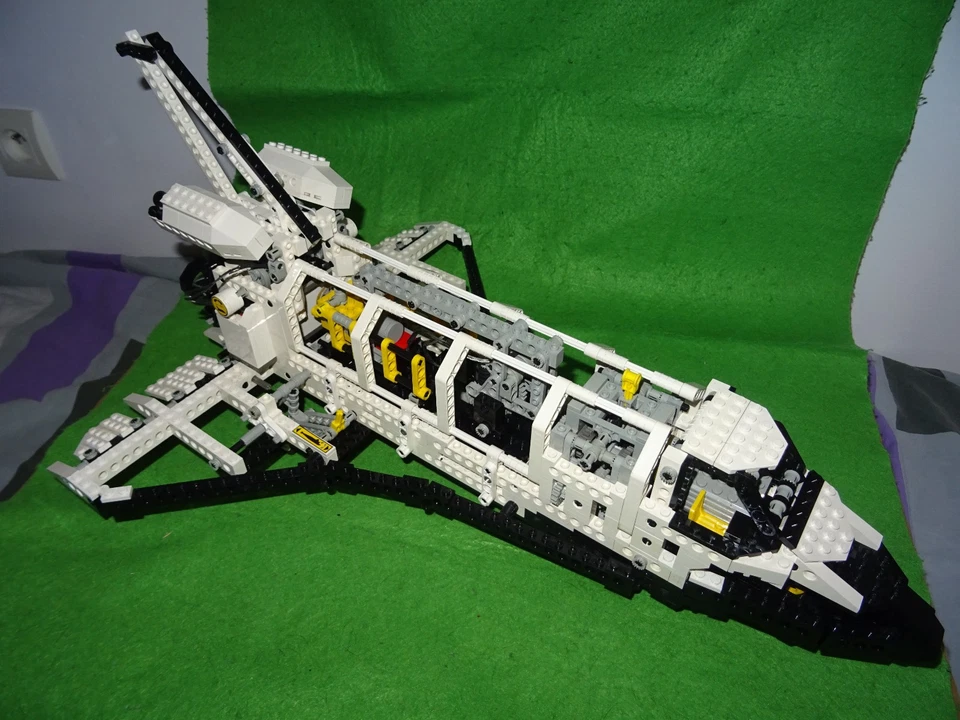 LEGO Technic 8480 Space Shuttle, photo 4 sur 5
