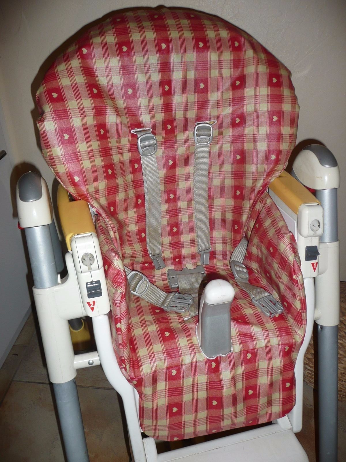 Housse chaise haute lavable et imperméable pour repas bébé