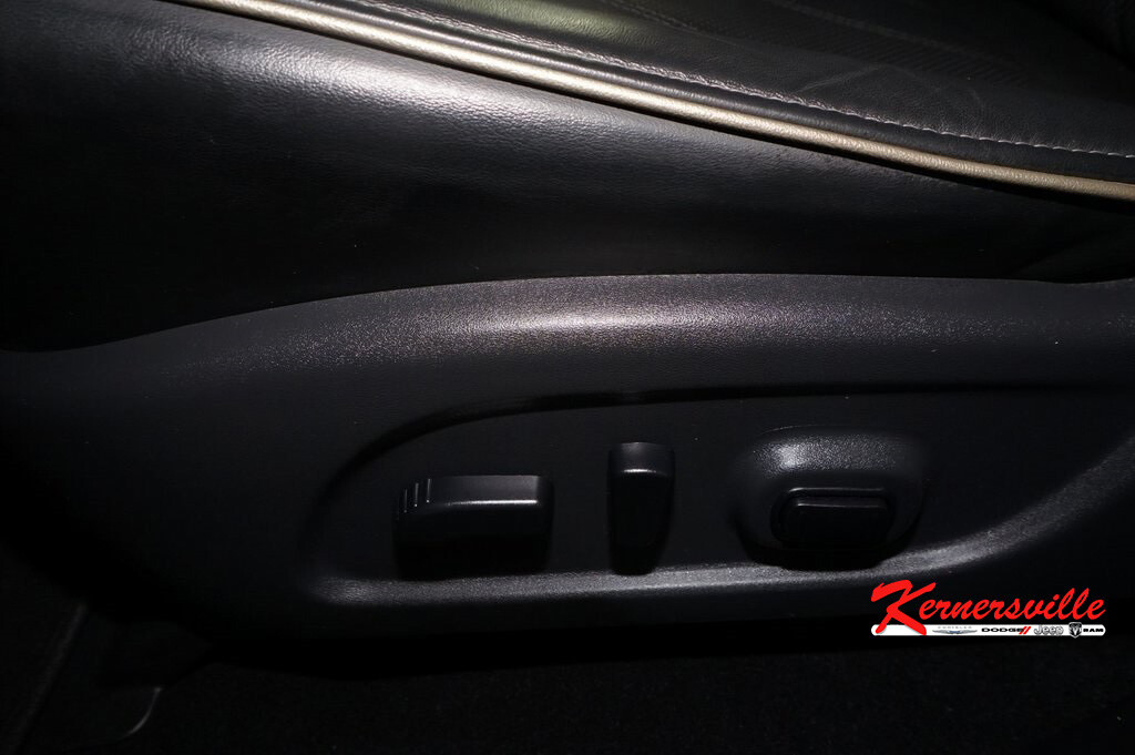 2019 Infiniti QX60 2019 INFINITI QX60 Luxe AWD SUV navigation, backup