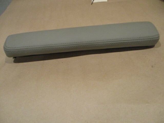 Ferrari 512 TR - LH Door Arm Rest (Grey) P/N 63097900
