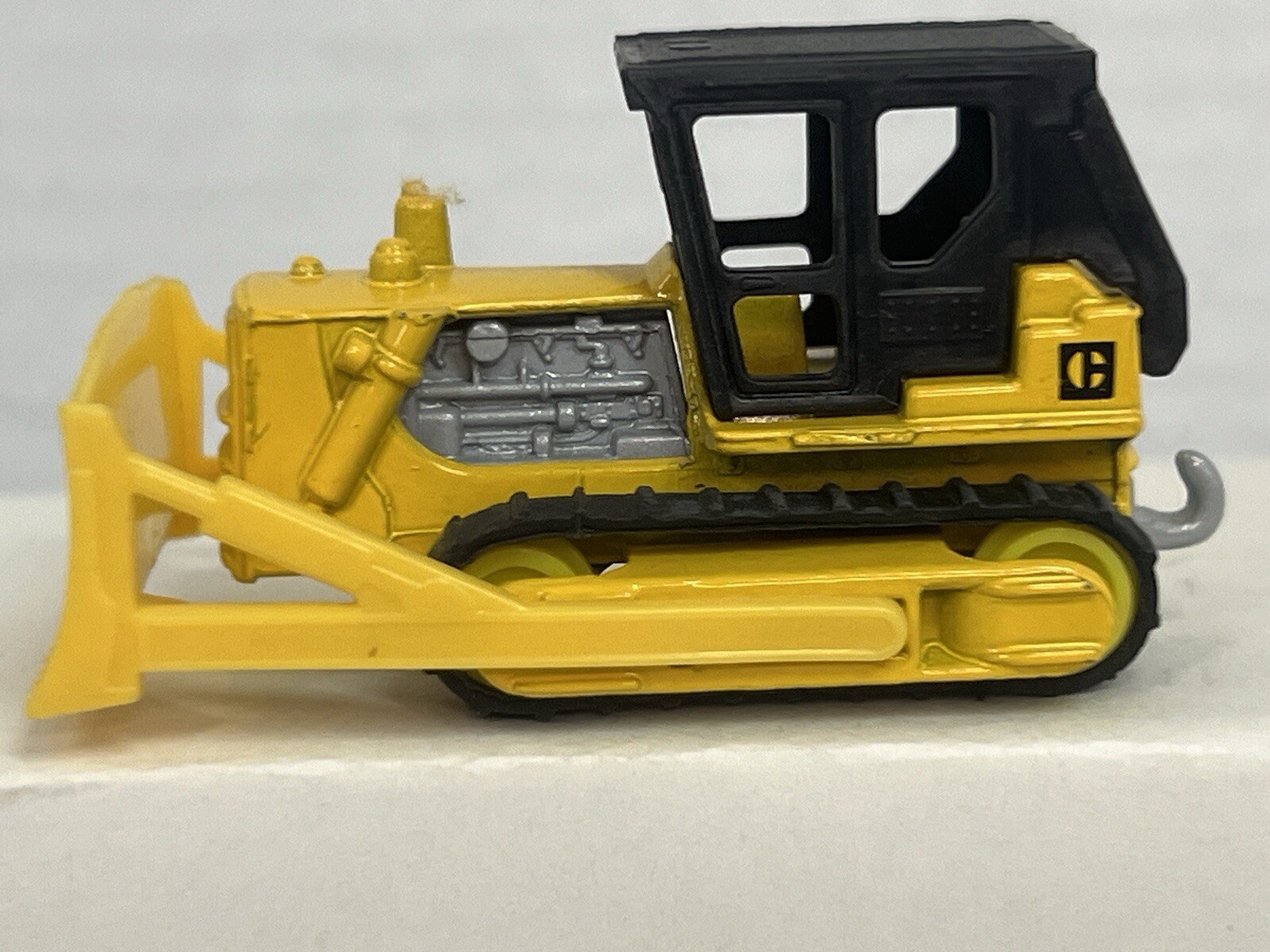 Matchbox 1:87 Scale Caterpillar D-9 Bulldozer Toy #64 from 1979
