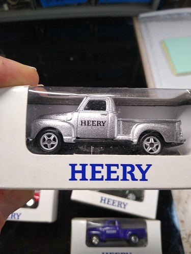 Heery Pickup Trucks Chevy 3100 Made By Welly (lot of 7) And Other Cars - 第 11/14 張圖片