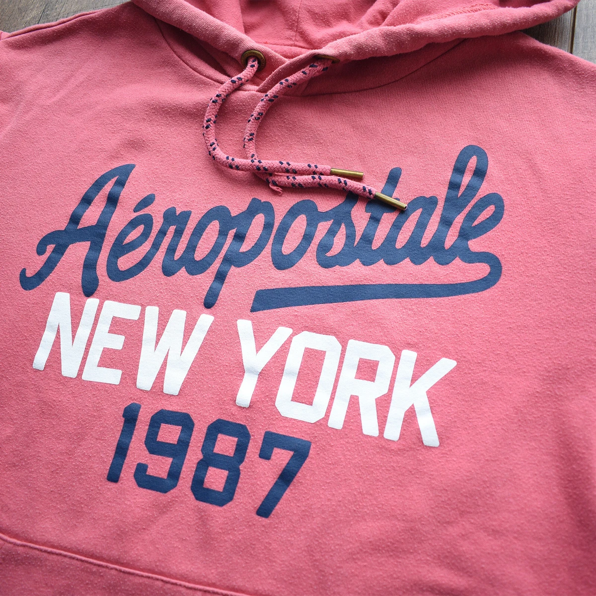 Aeropostale Women s 1987 NY Hoodie M Pullover Pink Sweatshirt