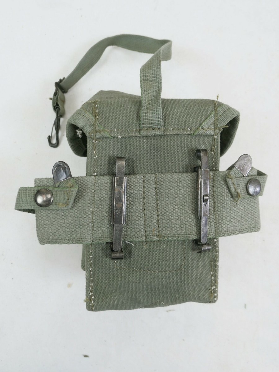 1x TYPE US Vietnam M-1956 Case small arms Ammunition pouch 