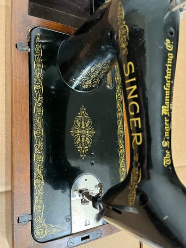1949 Vintage Singer 99k Sewing Machine EF222140 - Picture 9 of 19