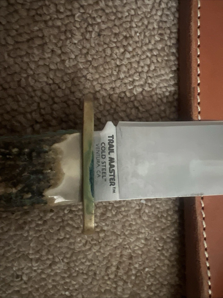 Cuchillo Bowie Trail Master con mango de ciervo de acero frío Foto 3 de 4