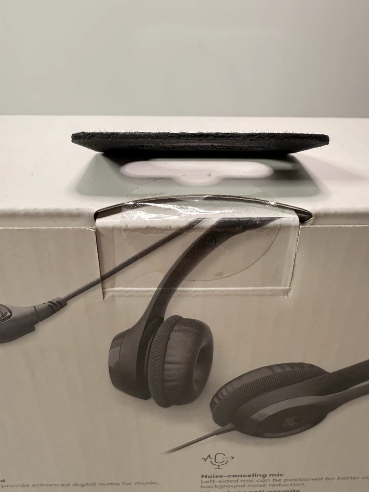 Logitech H390 USB Headset – New Sealed – Noise Cancelling Mic – Black (A1) - Image 4 of 4