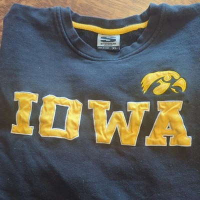 Iowa Hawkeyes Sz XLPullover Sweatshirt for crafts ect stains
