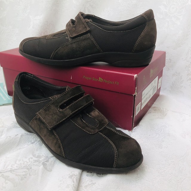 munro women's shoes on sale