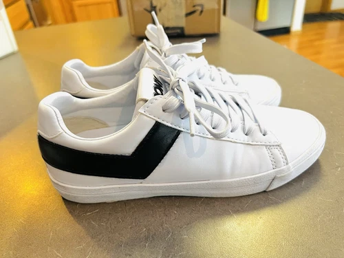 Womens PONY Lace Up Athletic shoes sIZE 6 slightly used